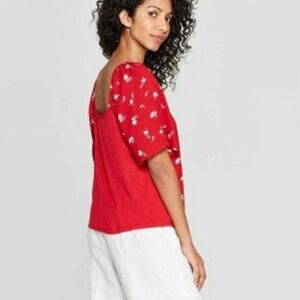 *NEW! SQUARE NECK FLORAL PRINT FLUTTER SLEEVE SHORT SLEEVE RED SIZE XS TOP